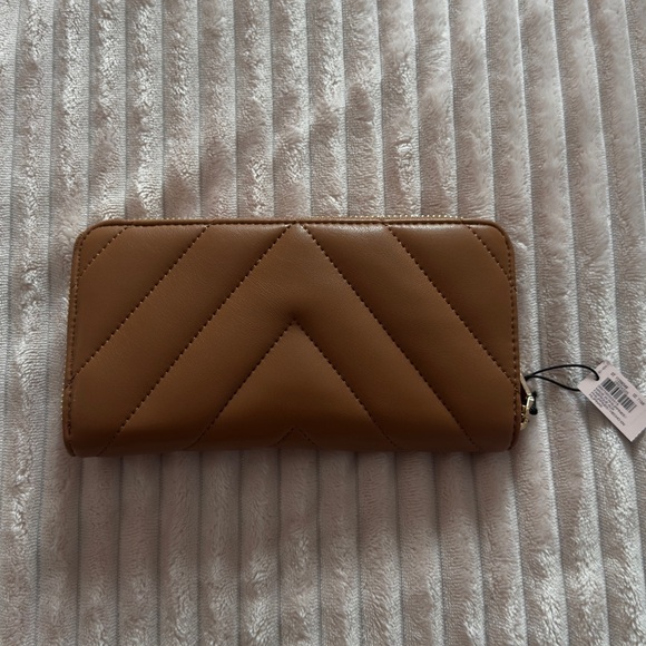 Victoria's Secret Brown Chevron Wallet - Picture 2 of 3